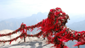 Read more about the article Mount Hua: A Mystical Mountain in Gorgeous Xi’an China