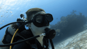 Read more about the article Women Scuba Diving: Why every woman should get her PADI