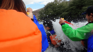 Read more about the article Deschutes River Rafting [My first time white water rafting]