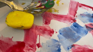 Read more about the article Ice Cube Painting: Creative Art and Sensory Play
